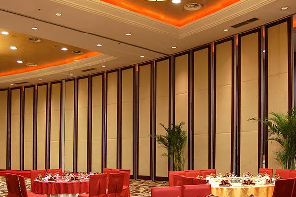 活動(dòng)隔斷墻